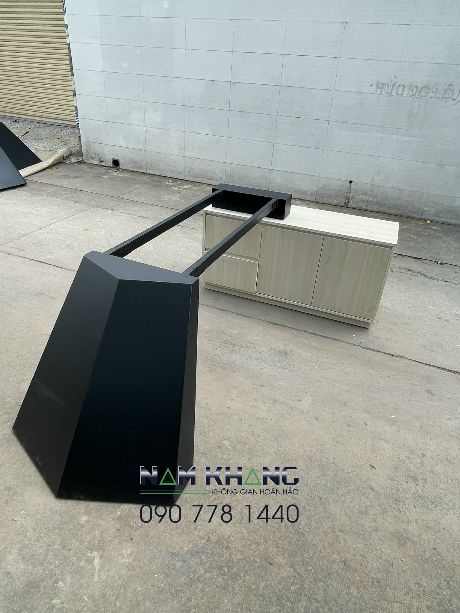 BGĐ-05(1 Khung chạm đất 1 gác tủ)