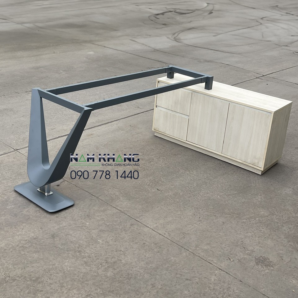 Bàn Giám Đốc - 32