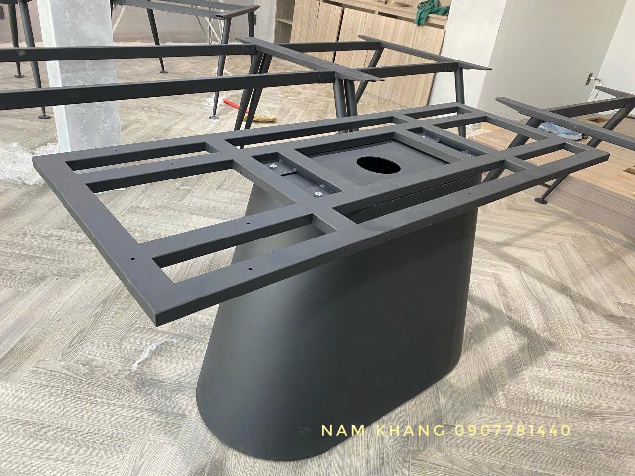 Chân bàn họp NK-49