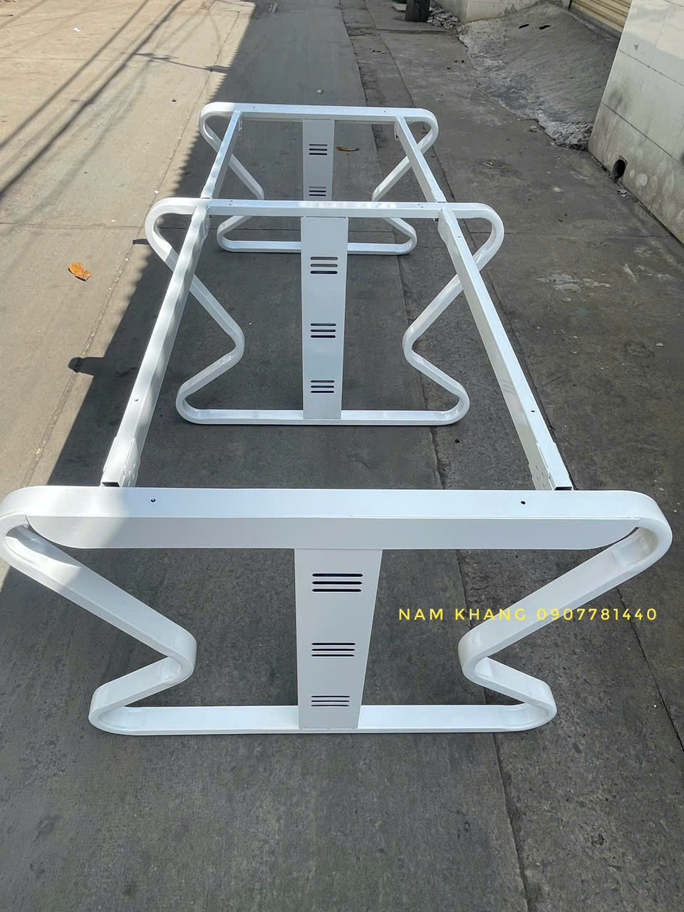 Chân bàn họp NK-46